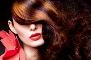 Un șampon selectat corespunzător va da rezultate vizibile într-o lună.