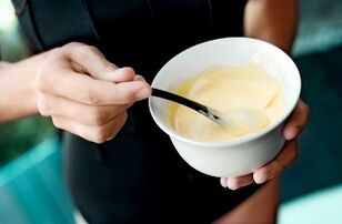 Utilizarea șamponului de casă poate restabili părul deteriorat